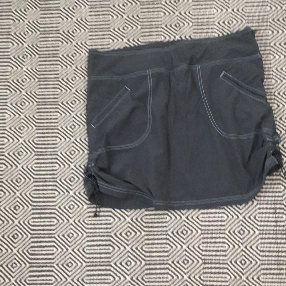 Athleta skirt with undershort. Size 12.